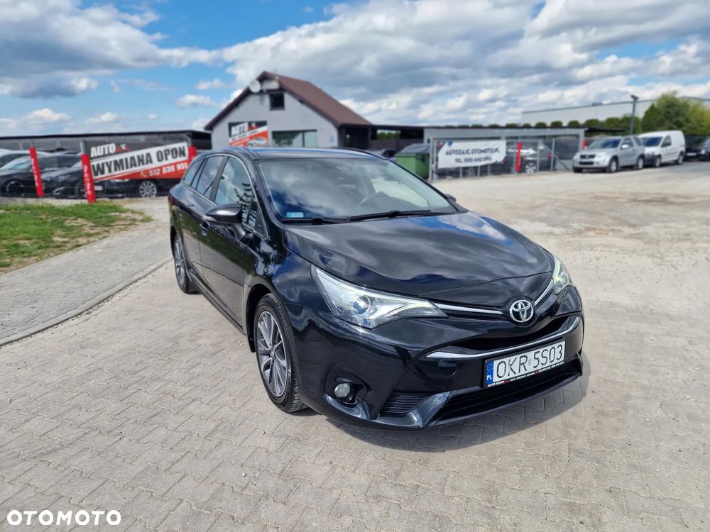 Toyota Avensis 2.0 D-4D Selection - 5