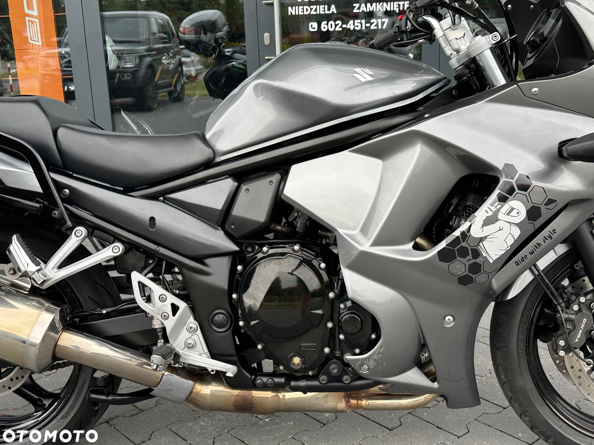 Suzuki GSX - 7