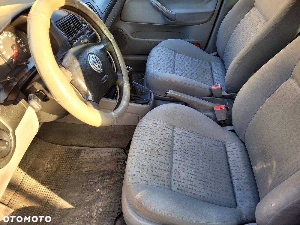 Volkswagen Golf 1.4 Q - 7