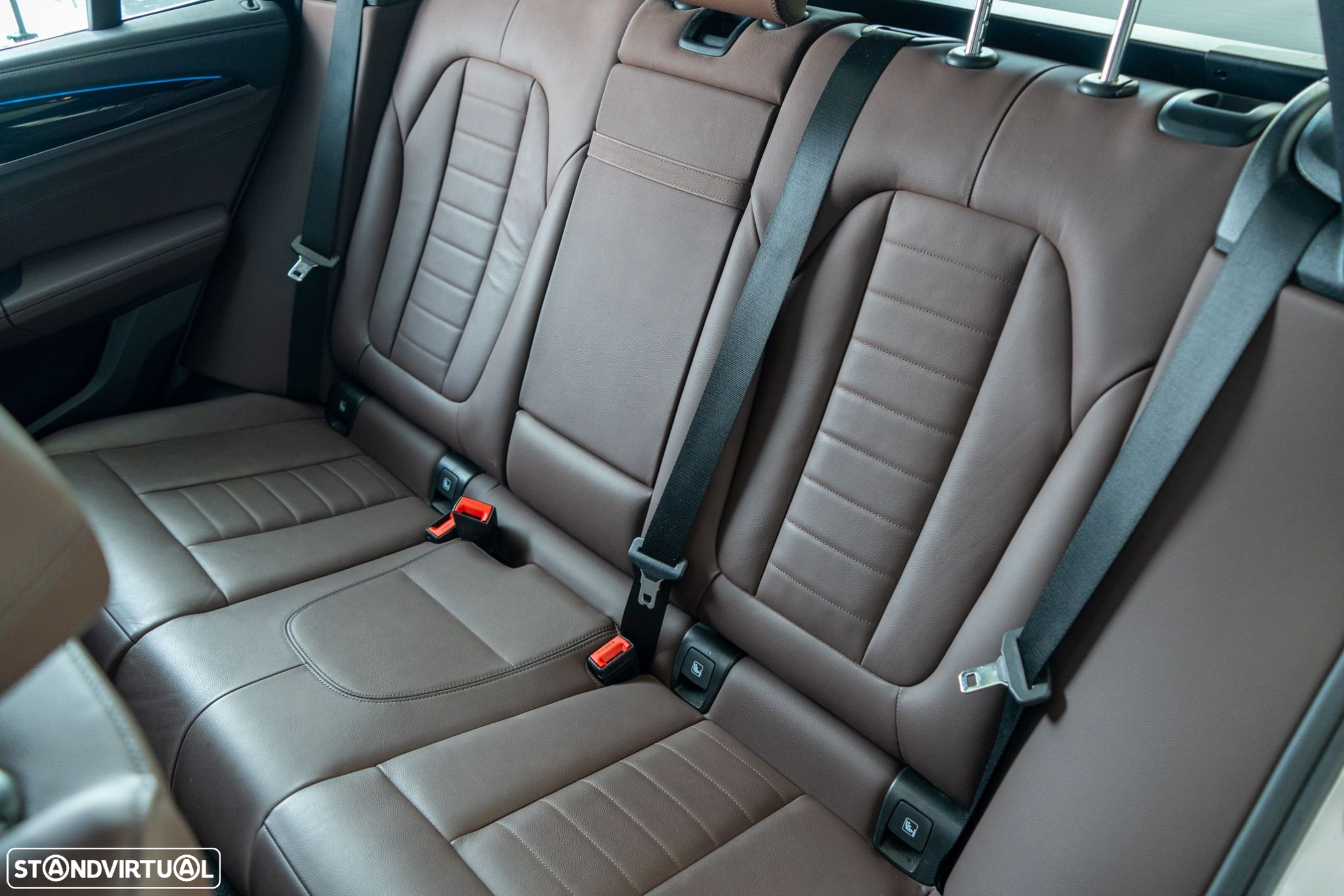 BMW iX3 M Sport Impressive - 18