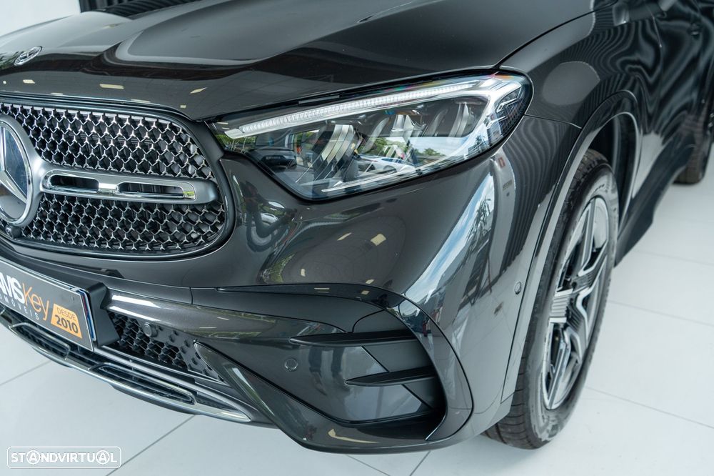 Mercedes-Benz GLC 300 e 4Matic 9G-TRONIC AMG Line Advanced - 19