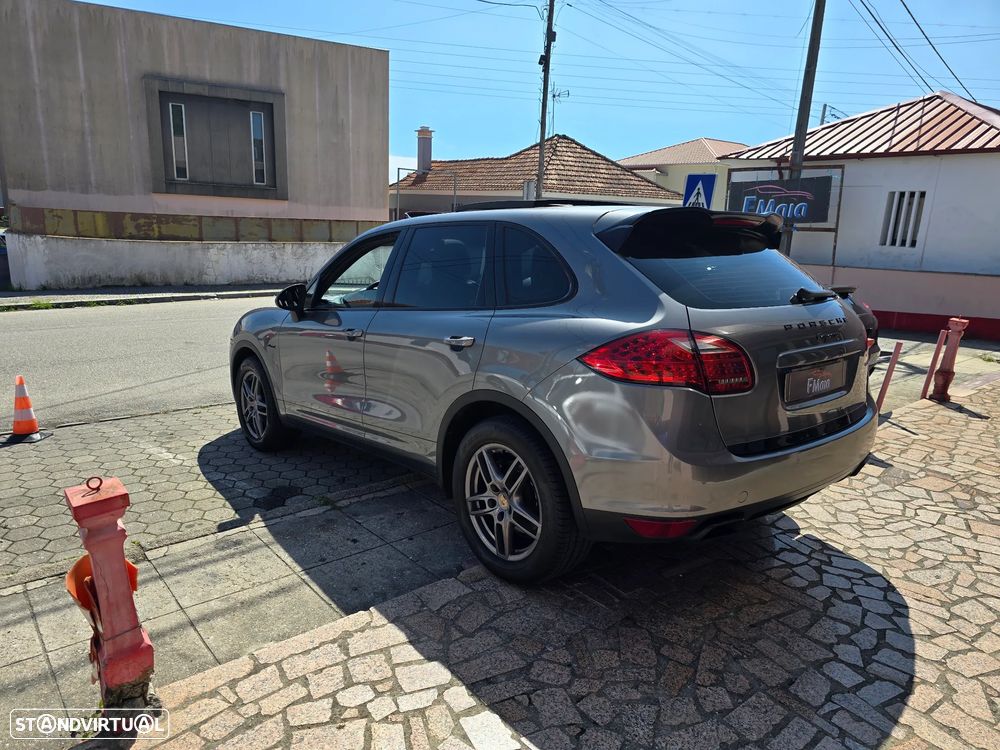 Porsche Cayenne II - 6