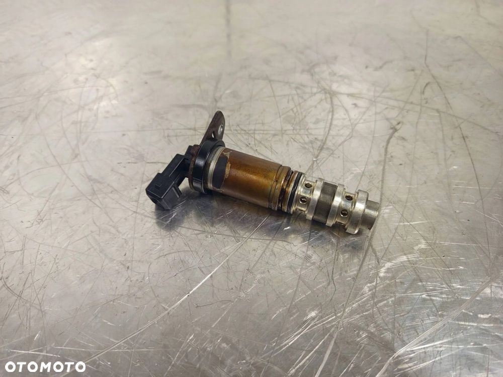 Zawór zmiennych faz rozrządu BMW e87 e90 2.0 B 7584115 - 2
