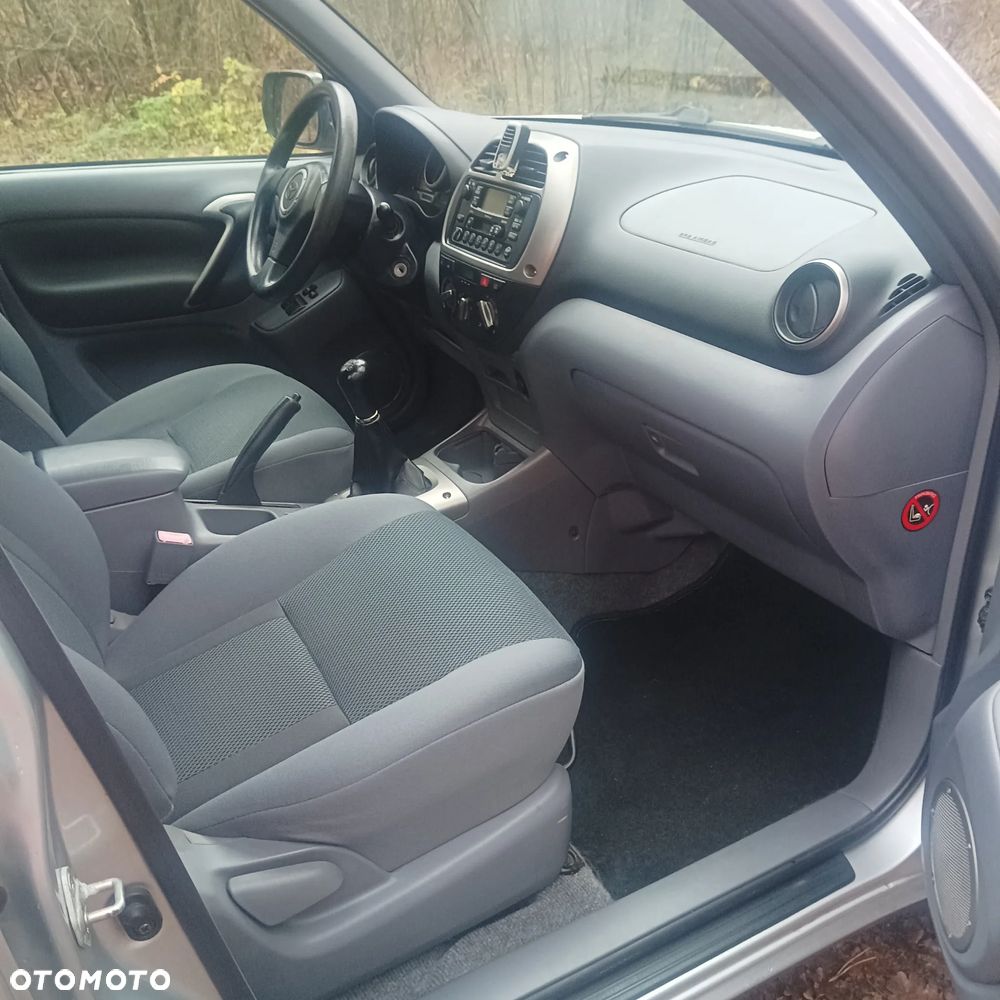 Toyota RAV4 4x2 Edition - 10