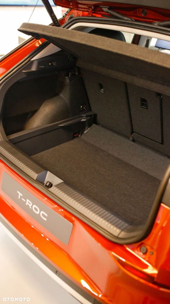 Volkswagen T-Roc - 19