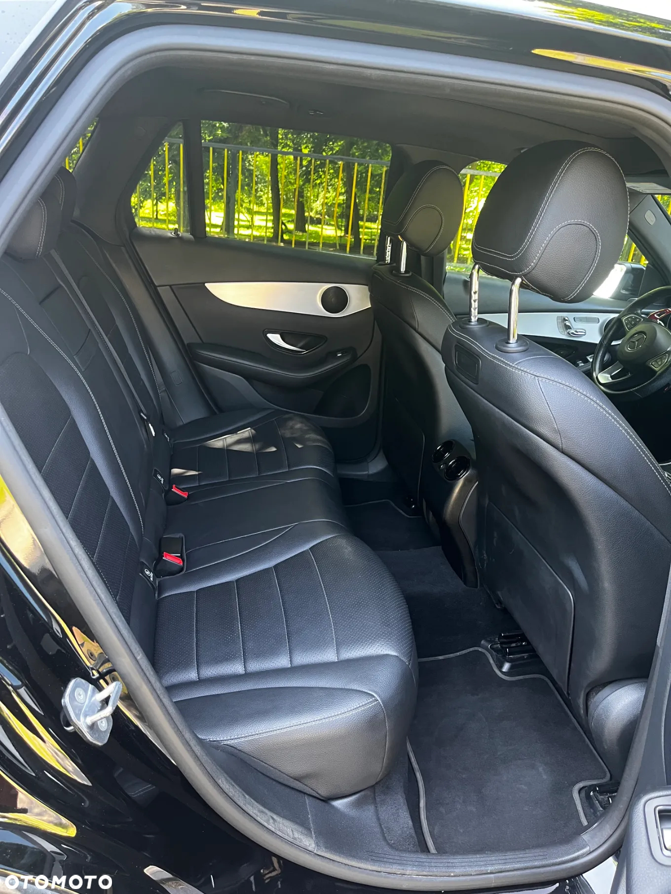 Mercedes-Benz GLC 300 Coupe 4Matic 9G-TRONIC - 14