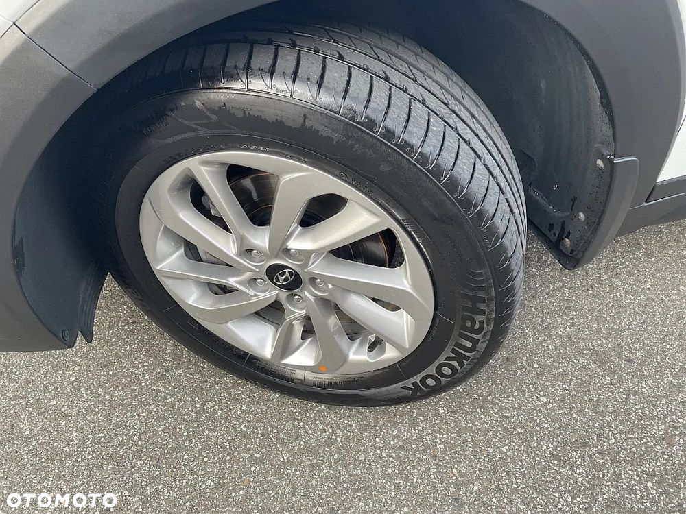 Hyundai Tucson 2.0 CRDI BlueDrive GO 2WD - 21