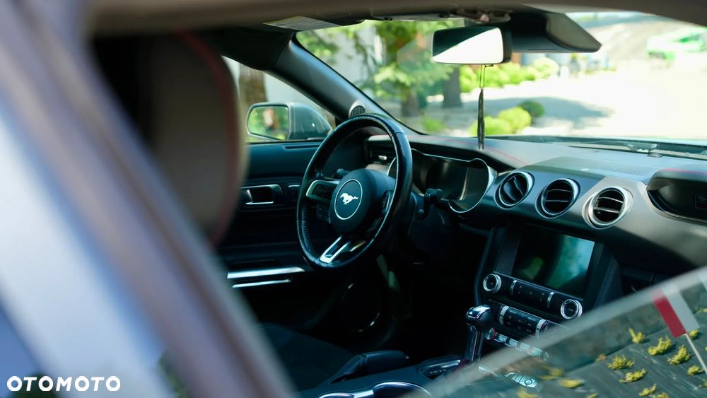 Ford Mustang 5.0 V8 GT - 20