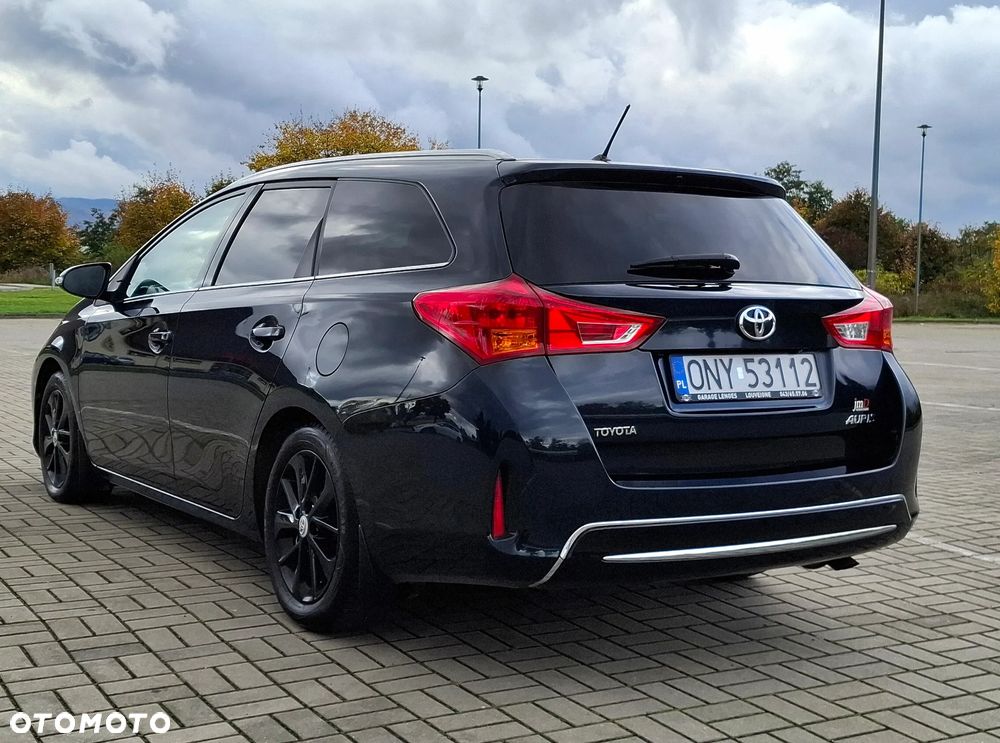 Toyota Auris 2.0 D-4D START Edition - 4