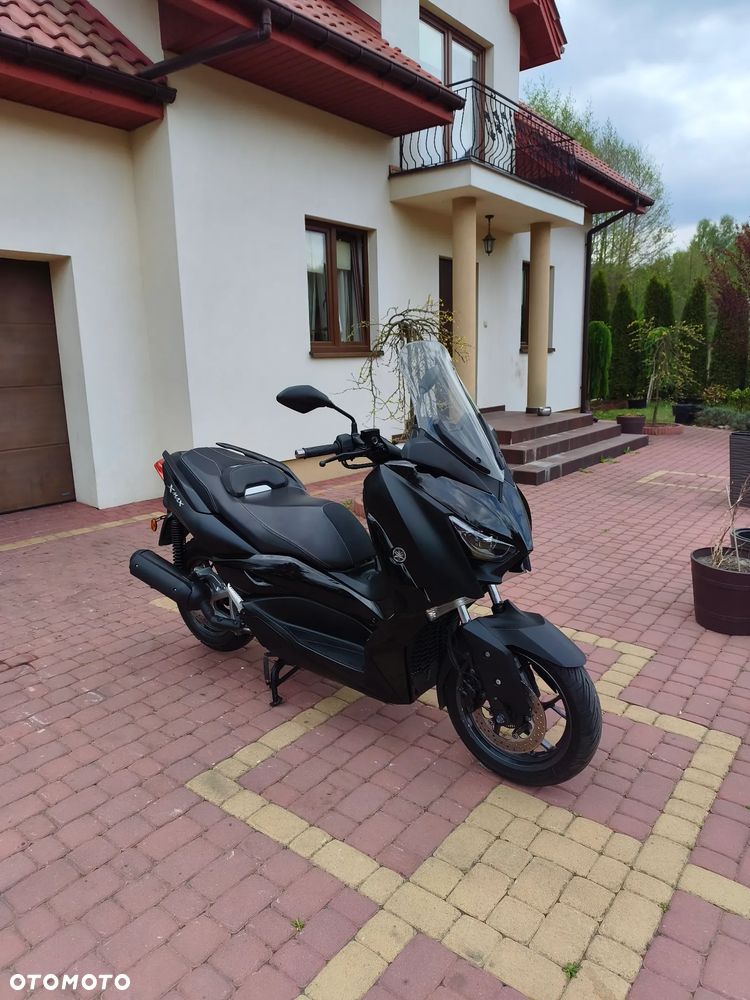 Yamaha X-max - 24