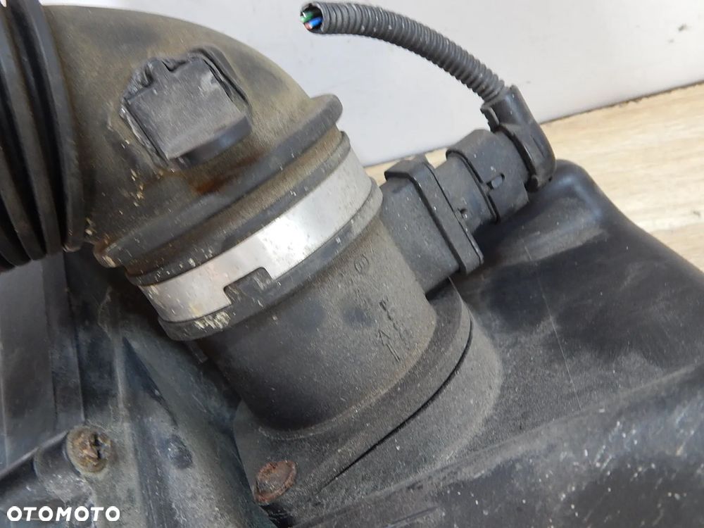 Obudowa filtra powietrza przepływomierz dolot 2.0 CRD Multijet Jeep Cherokee KL V 13-18 Łuków części - 3