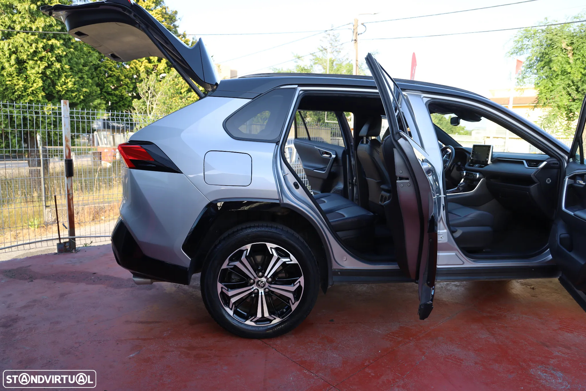 Toyota RAV4 2.5 HDF Exclusive +P.Luxury AWD-i - 31