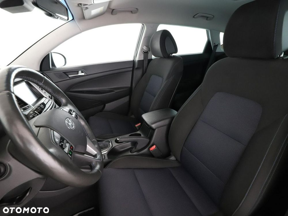 Hyundai Tucson 2.0 CRDi 4WD Automatik Intro Edition - 14