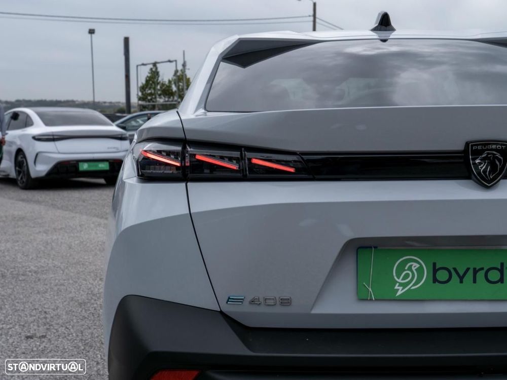 Peugeot E-408 58 kWh GT - 12