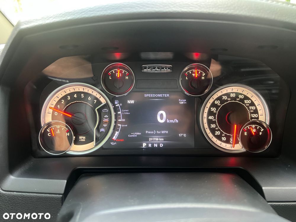 RAM 1500 5.7 Crew Cab Laramie - 16