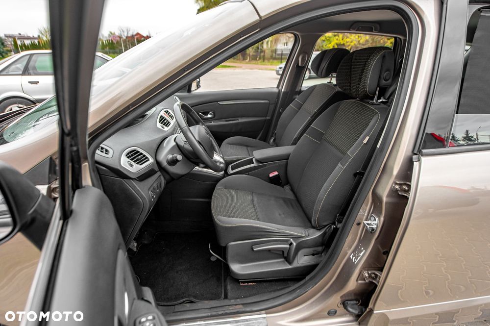 Renault Grand Scenic TCe 130 Luxe - 23