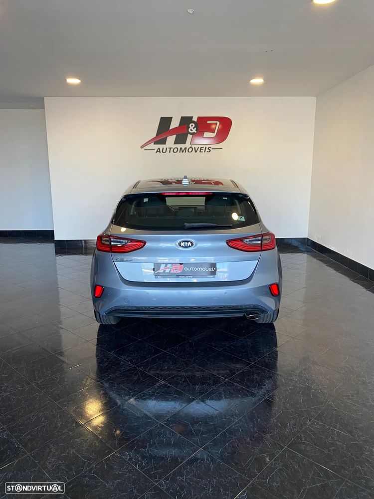 Kia Ceed 1.0 T-GDI 120 OPF Nightline Edition - 17