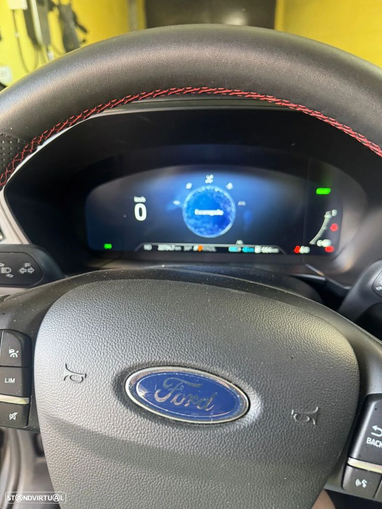 Ford Kuga 2.5 FHEV ST-Line - 10