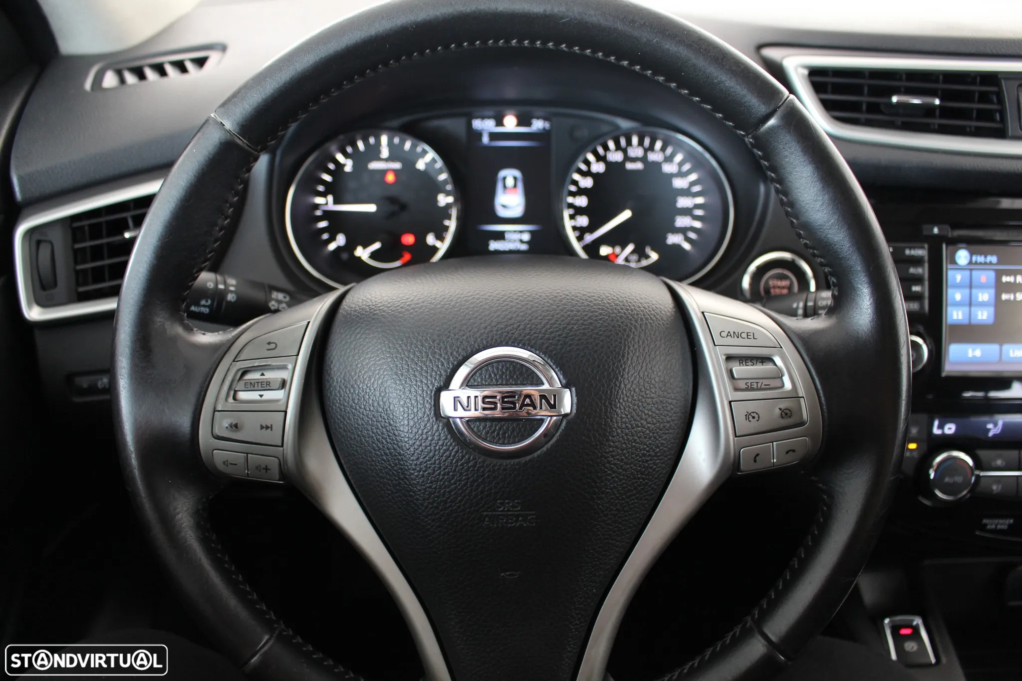 Nissan Qashqai 1.5 dCi N-Connecta - 17