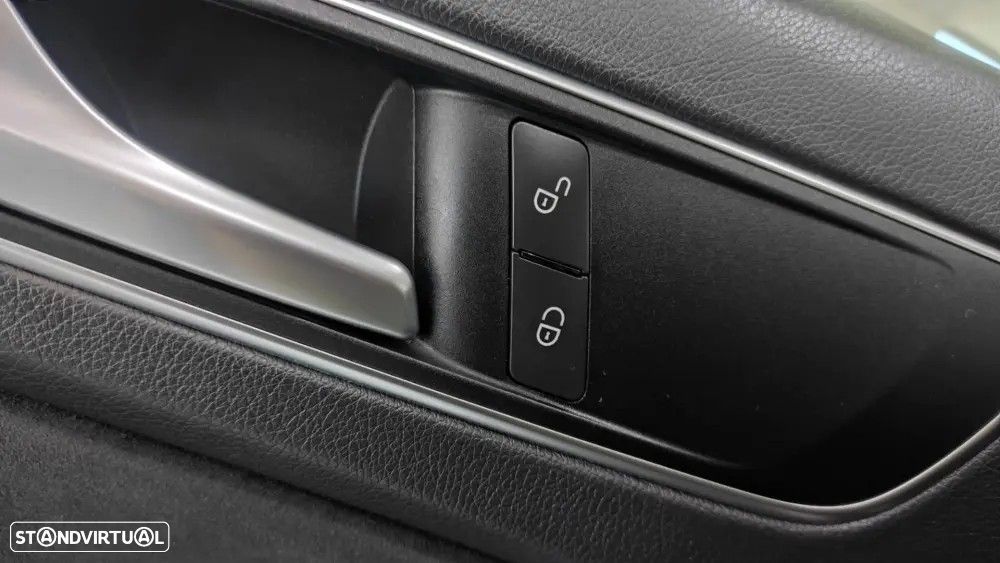Mercedes-Benz A 200 CDI BE AMG Sport - 41