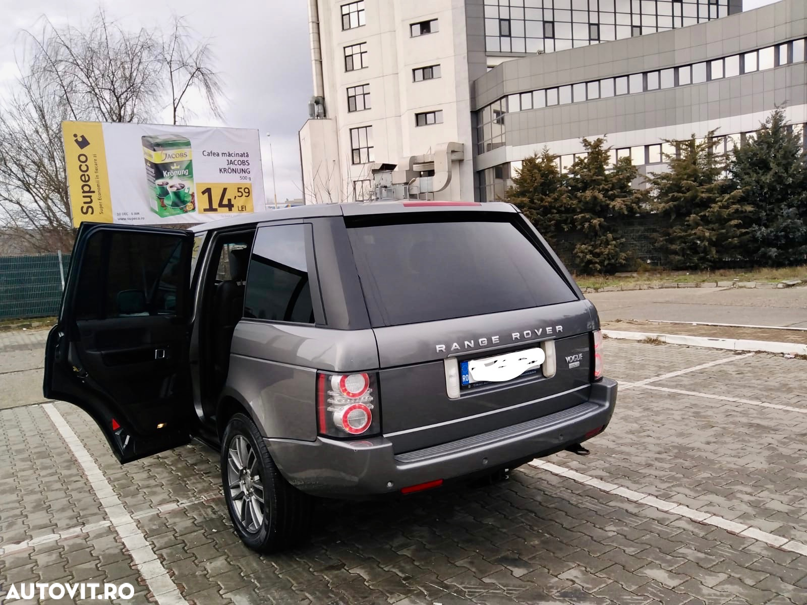 Land Rover Range Rover 3.6 TDV8 Vogue Aut - 10