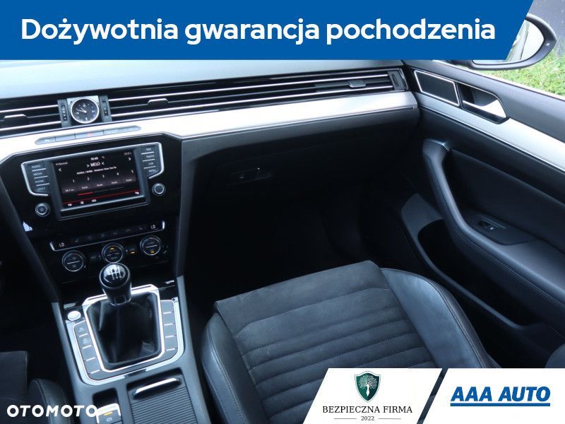 Volkswagen Passat Variant - 10