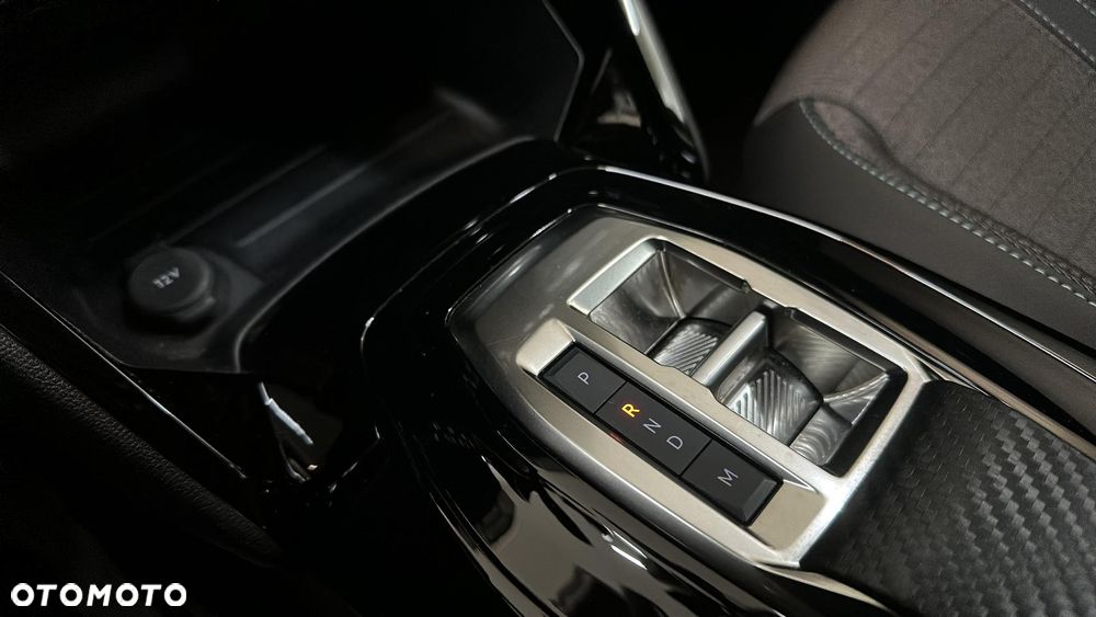 Peugeot 208 1.2 PureTech Allure S&S EAT8 - 25