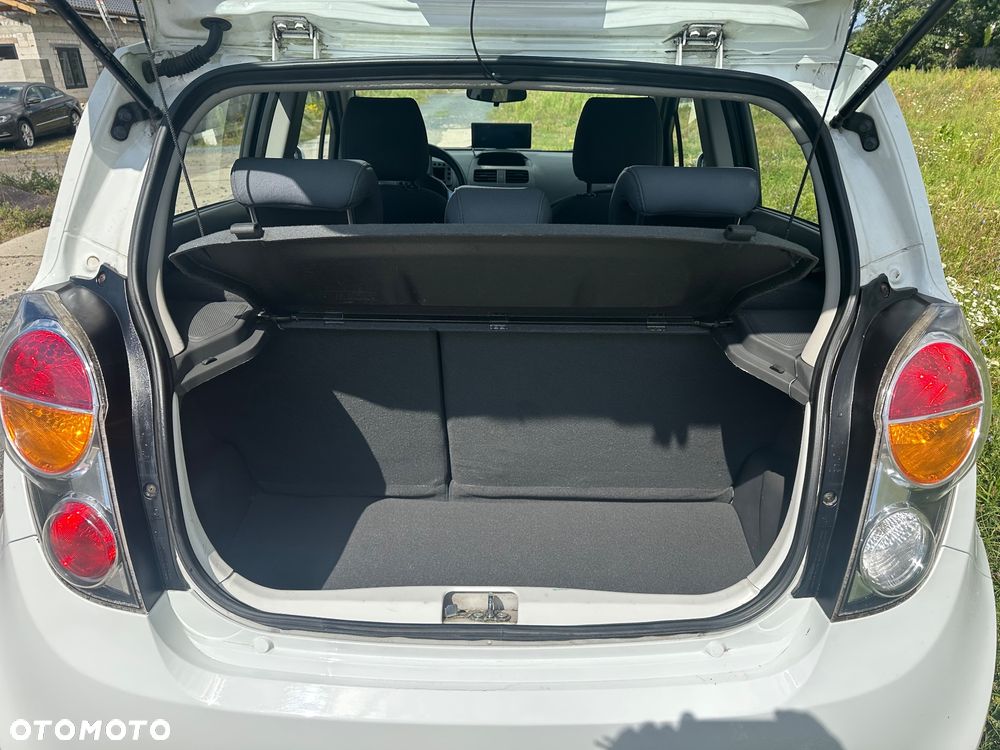 Chevrolet Spark 1.2 LS - 12