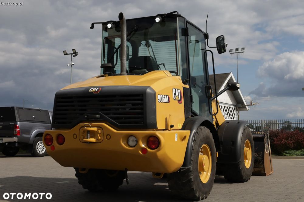 Caterpillar CAT 906M - 7