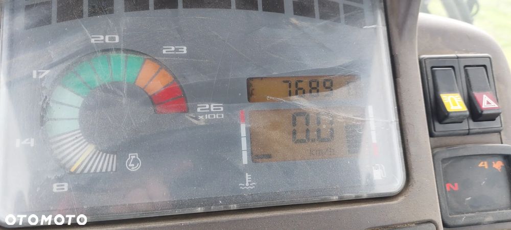 Renault Ares 620 RZ - 6