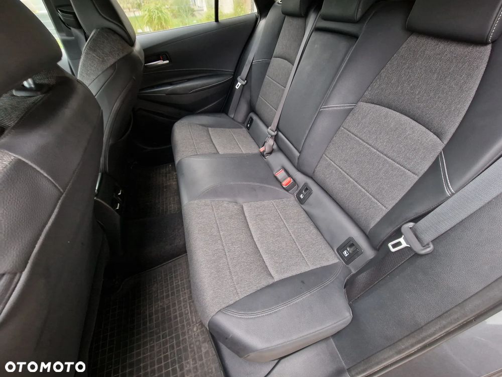 Toyota Corolla 2.0 Hybrid Style - 7
