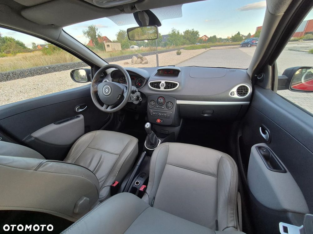 Renault Clio 1.2 16V Authentique - 6