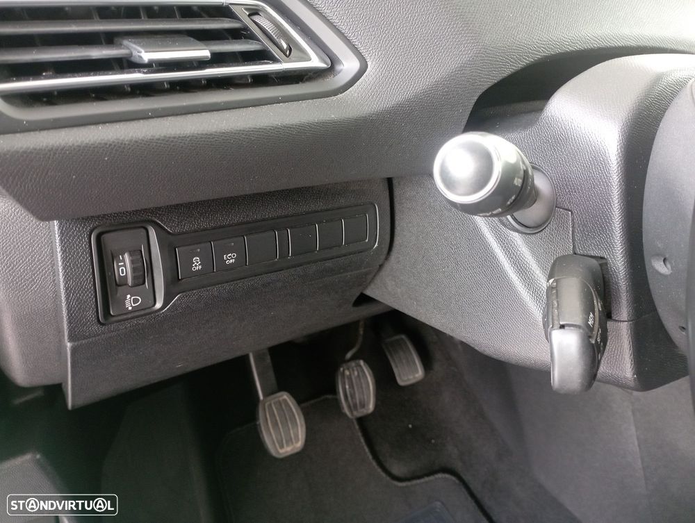 Peugeot 308 1.6 BlueHDi Active - 11