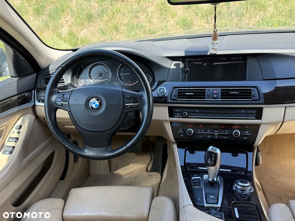 BMW Seria 5 528i - 6