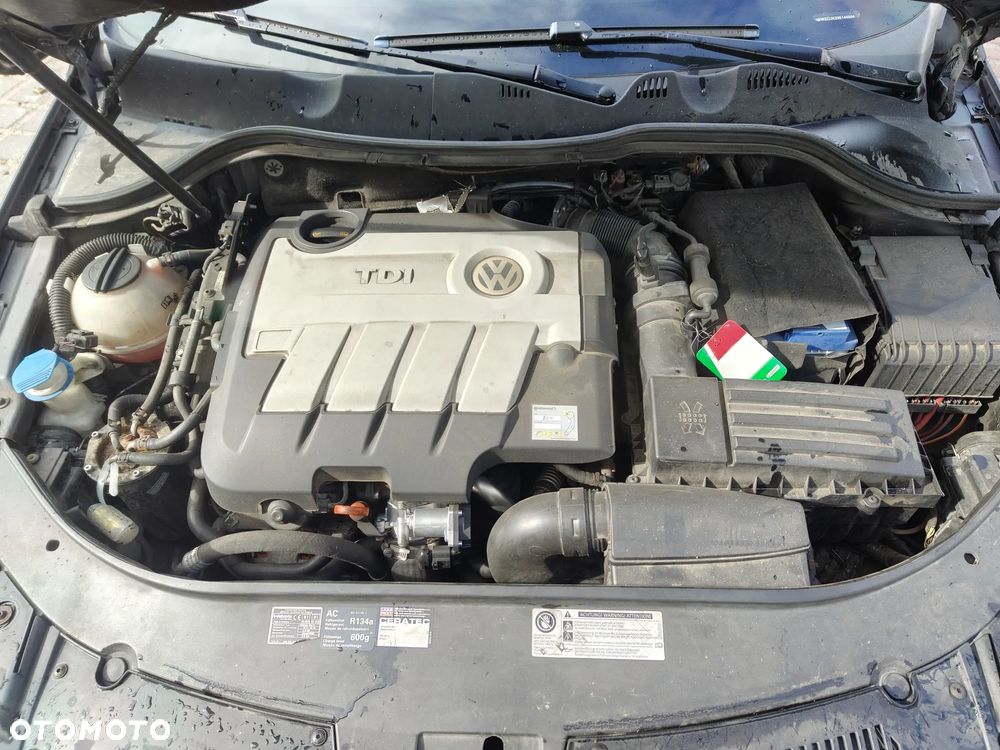 Volkswagen Passat 2.0 TDI DPF Sportline DSG - 21