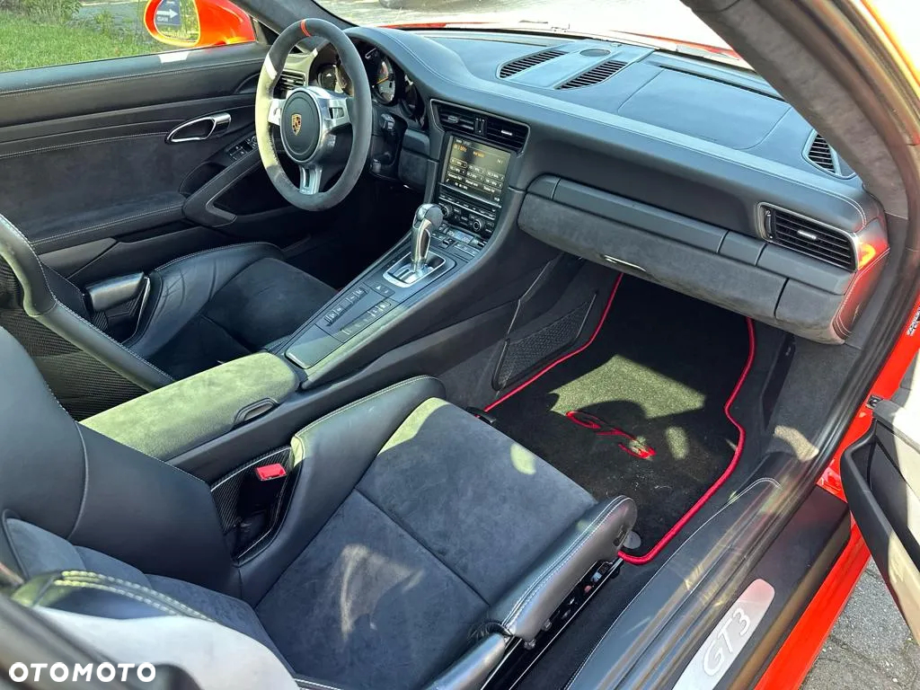 Porsche 911 GT3 - 12