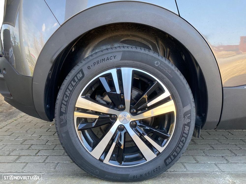 Peugeot 3008 1.2 PureTech GT EAT8 - 5