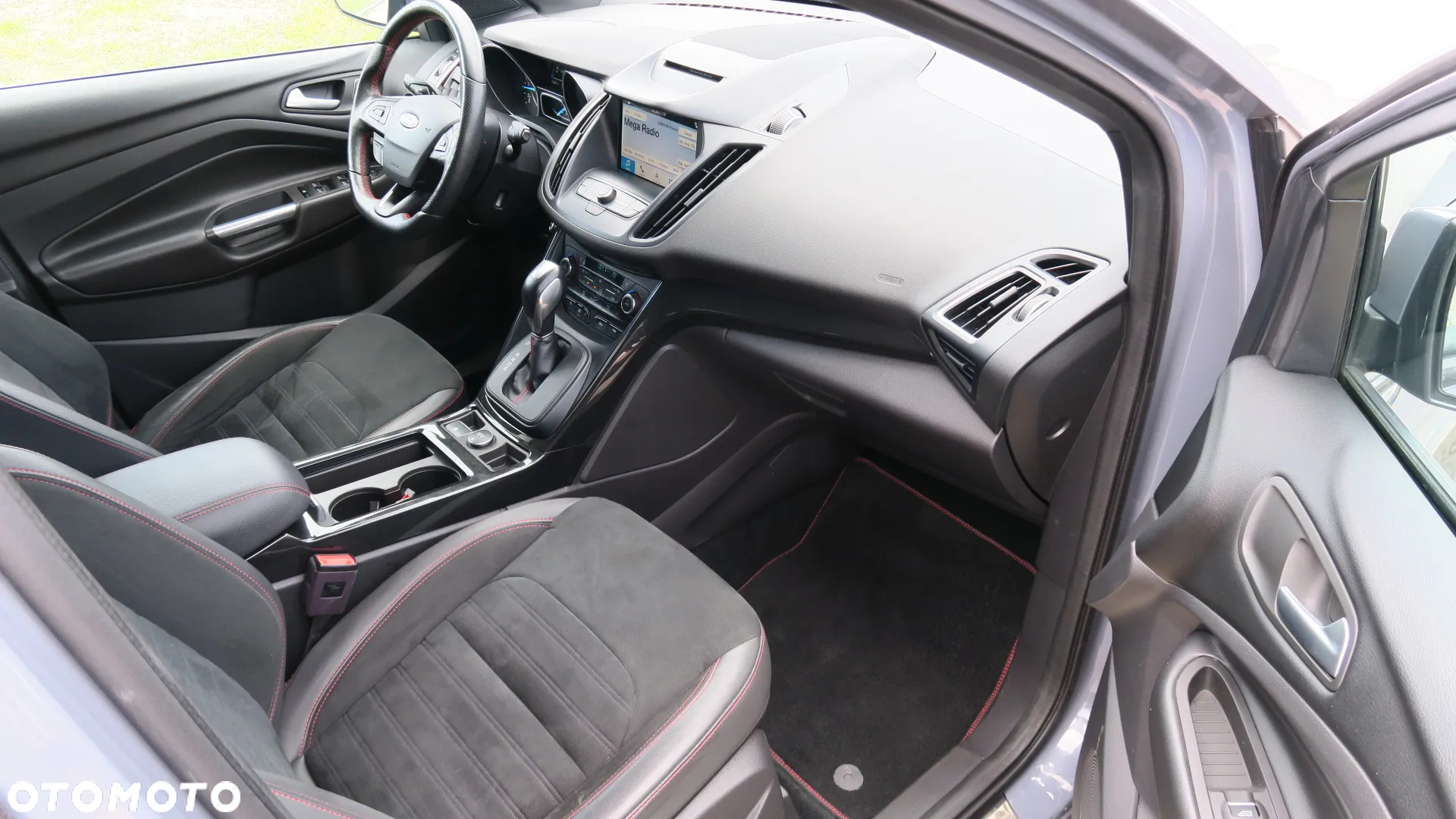 Ford Kuga - 16