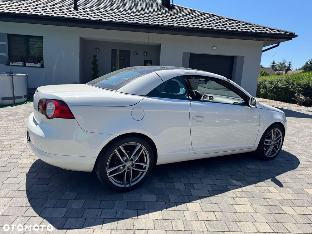 Volkswagen Eos 2.0 TDI DPF Exclusive - 17