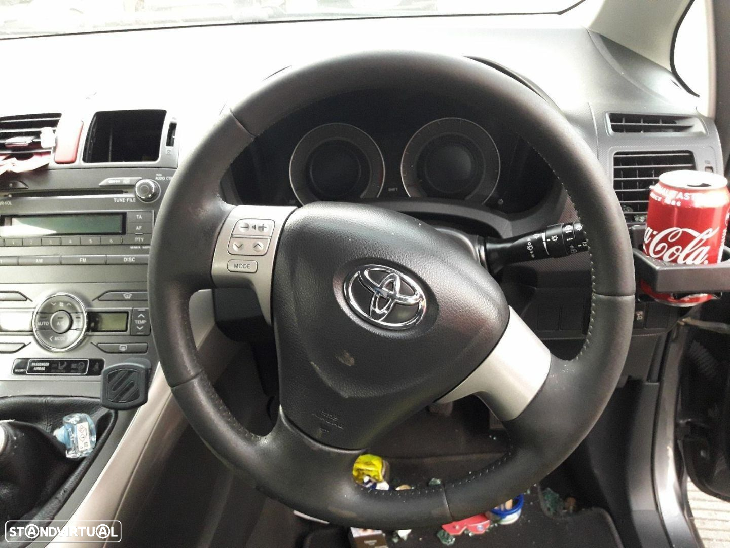 Toyota Auris E15 2.0 D4D de 2009 disponível para peças CINTOS TRASEIROS VENDIDOS - 6
