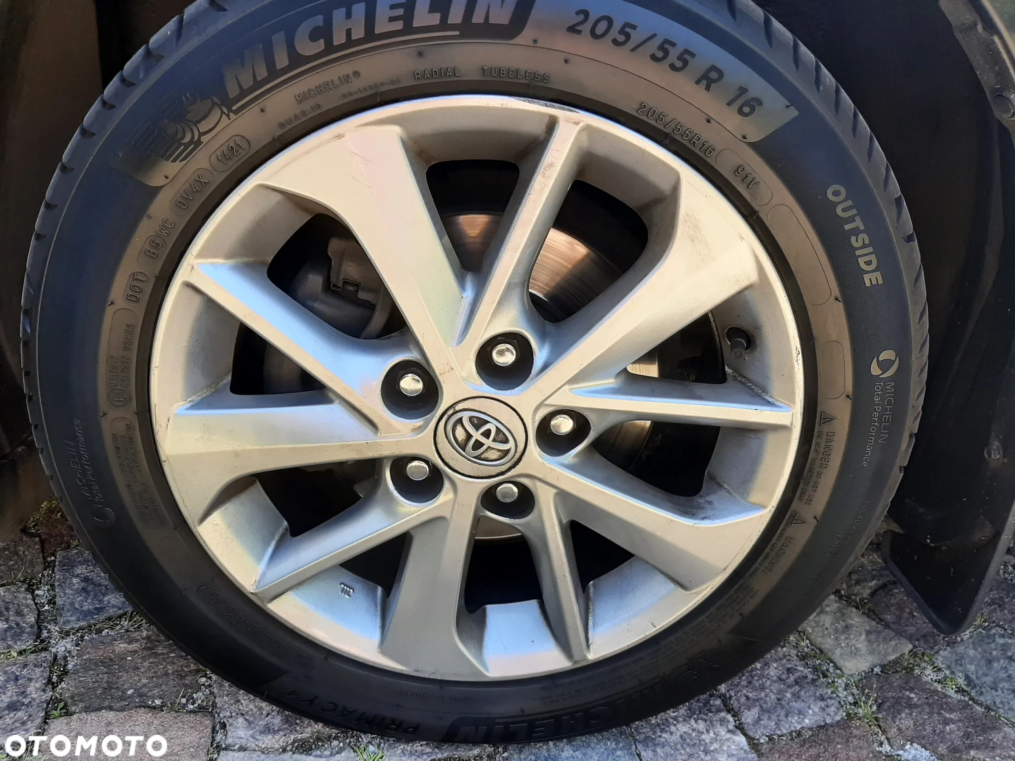 Toyota Auris 1.6 Premium Comfort - 5