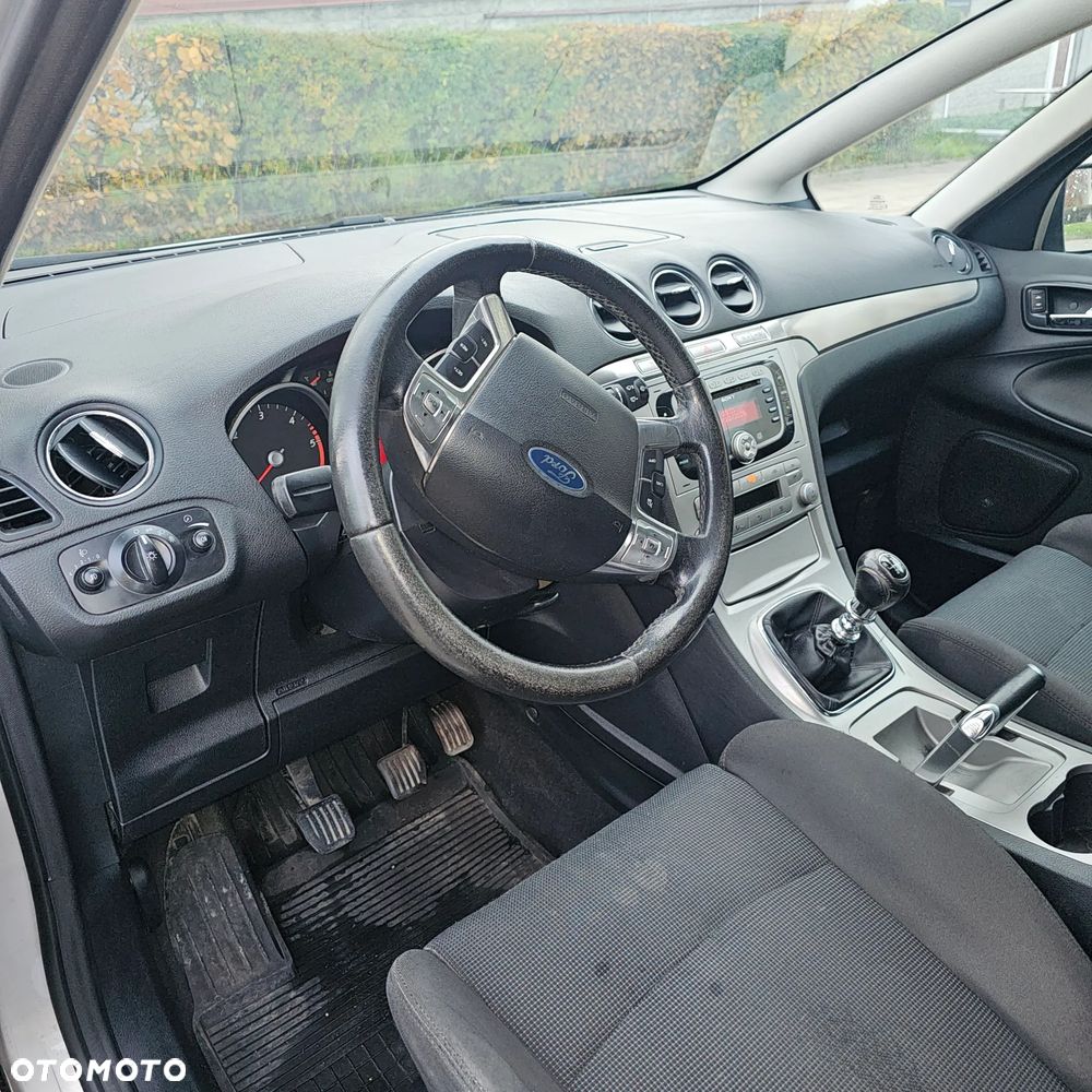 Ford S-Max - 6