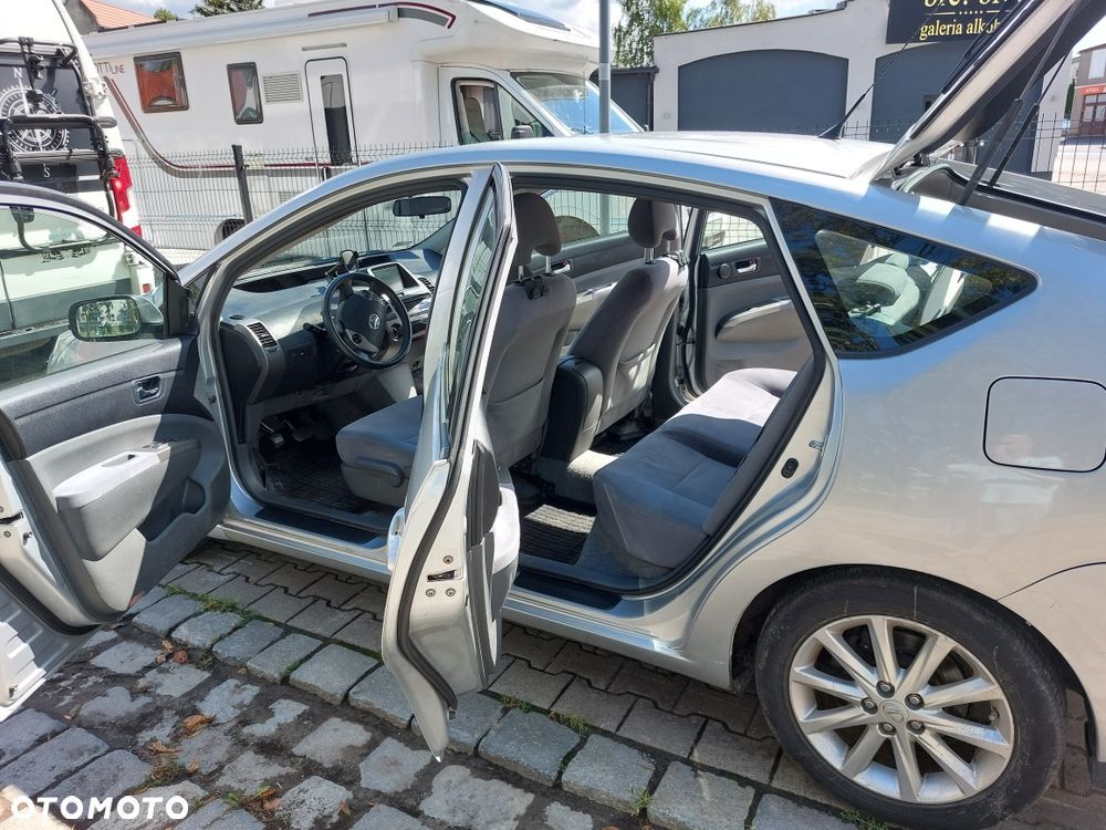 Toyota Prius - 6