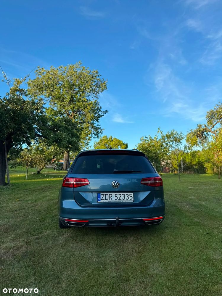 Volkswagen Passat 2.0 TDI Bi-Turbo BMT 4Mot Highline DSG - 9
