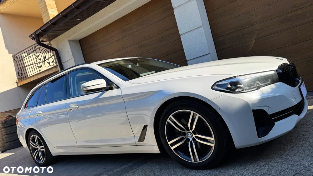 BMW Seria 5 520d Sport Line - 14