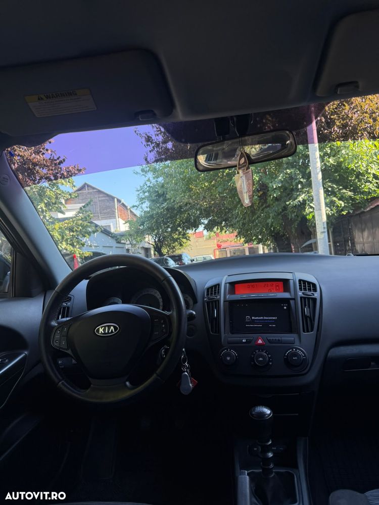 Kia Ceed - 5