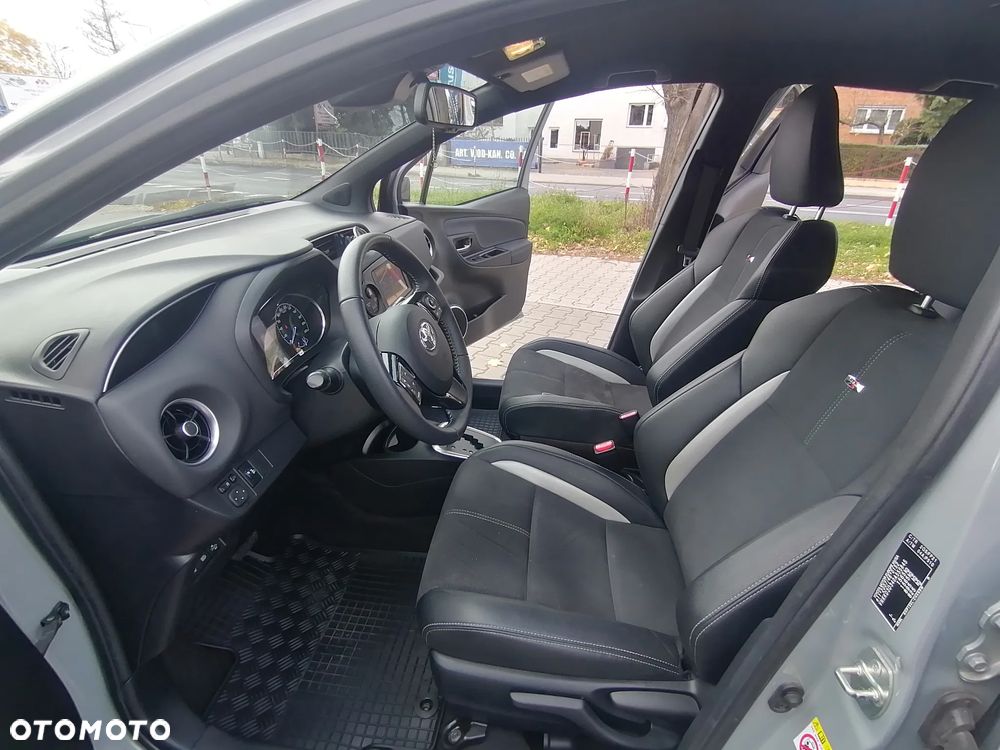 Toyota Yaris Hybrid 1.5 VVT-i - 25