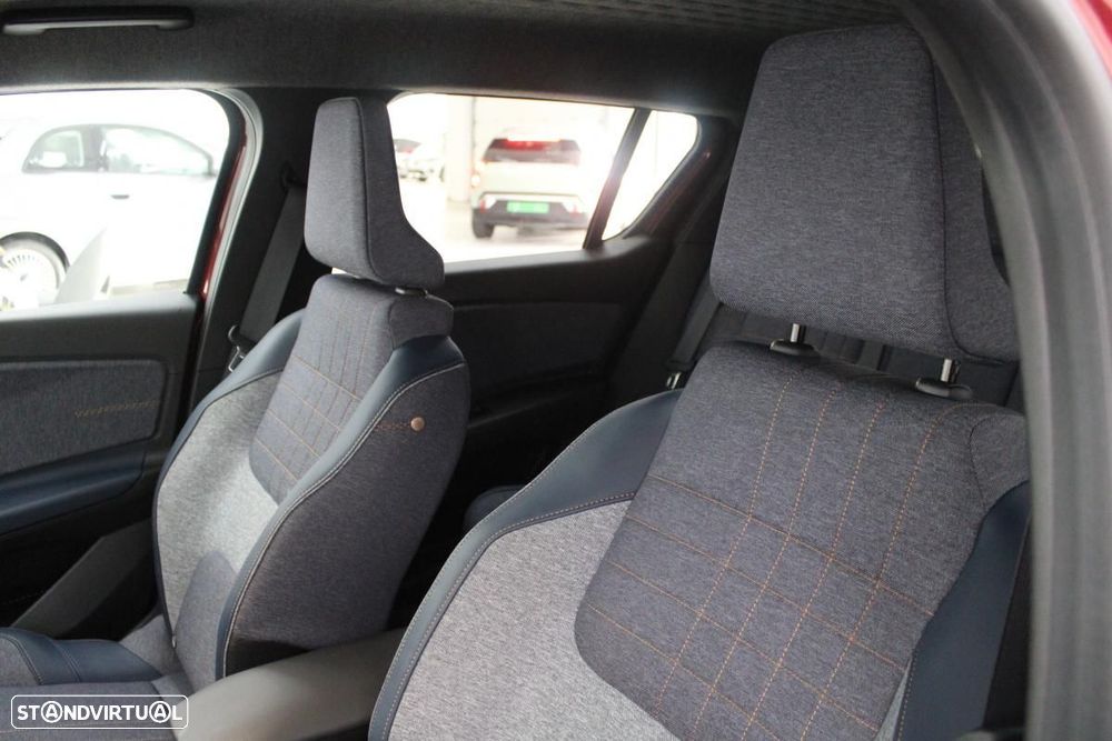 Renault 4 E-Tech 52 kWh Techno Autonomia Conforto - 11