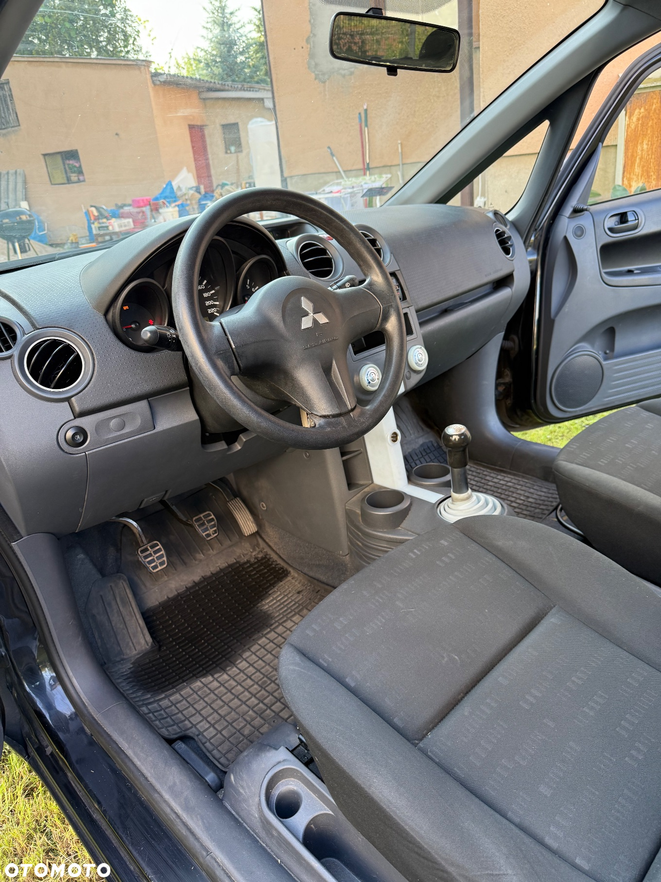 Mitsubishi Colt 1.3 Inform - 21