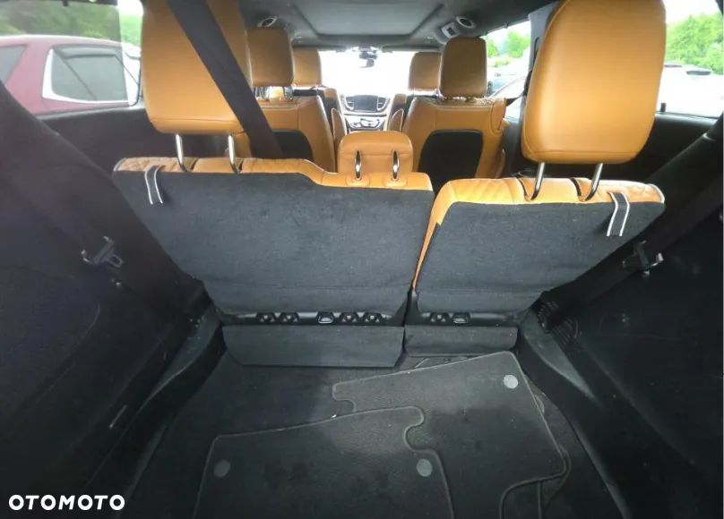 Chrysler Pacifica - 13